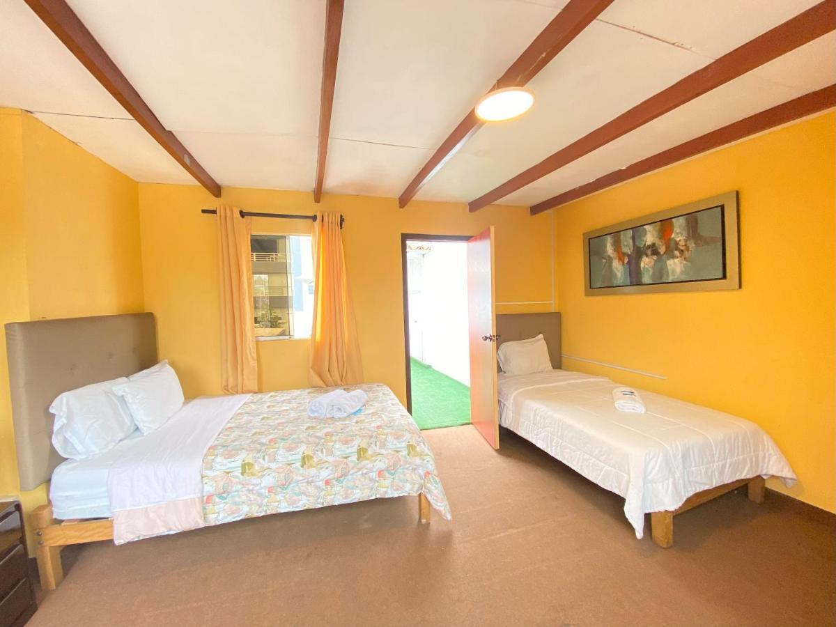 Отель Lion Backpackers Лима Экстерьер фото